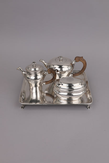 Theeservies met het wapen van Thurn und Taxis door Jakob Wilhelm Kolb en Sebald Heinrich Blau — Augsburg, 1779–1781